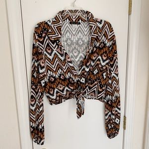 Boutique boho half top size L